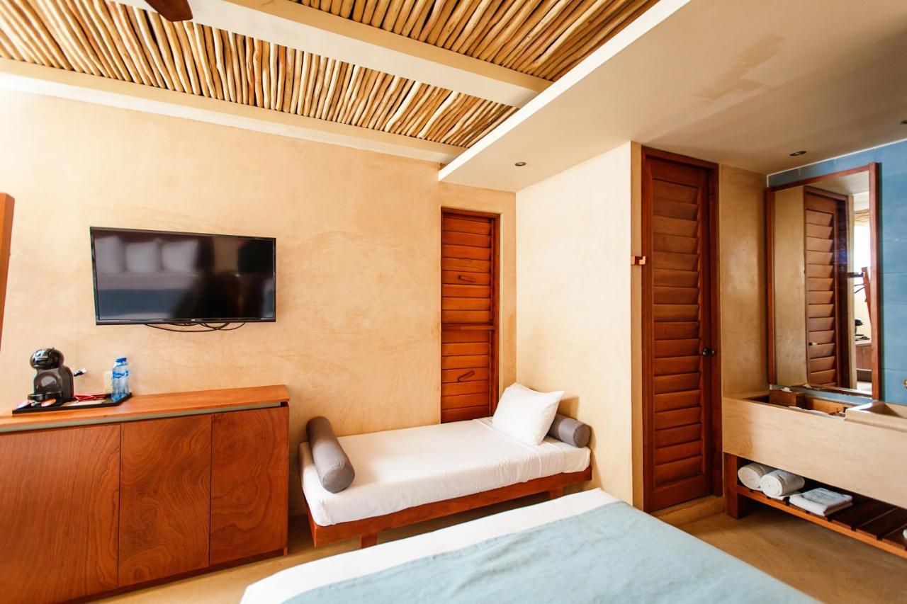 Hotel Carolina บากาลาร์ ภายนอก รูปภาพ